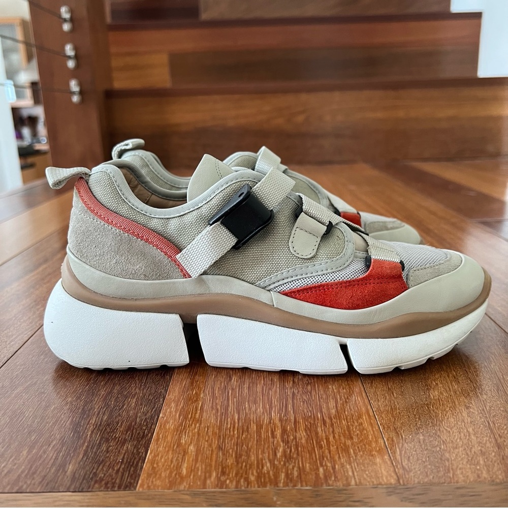 Chloe Stylish Multicolor Sneakers - Picture 3 of 8